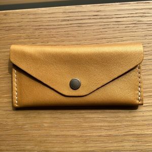 Portland Leather Goods Zip Envelope Wallet